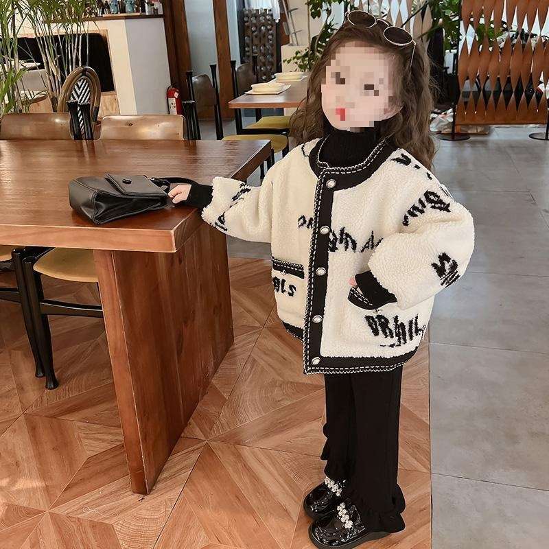 ベビー服  もこもこボアプリントカーディガン