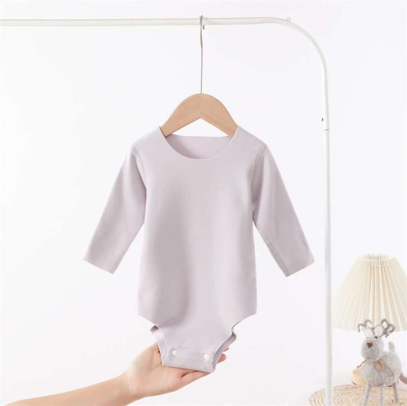 ベビー服 やわらか素材の新生児肌着