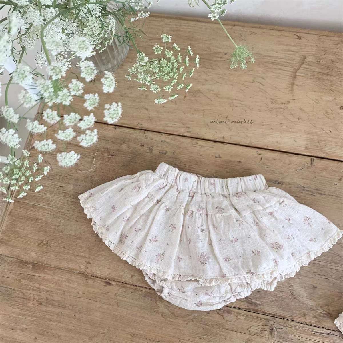 ベビー服  花柄フリルブルマー付きスカート