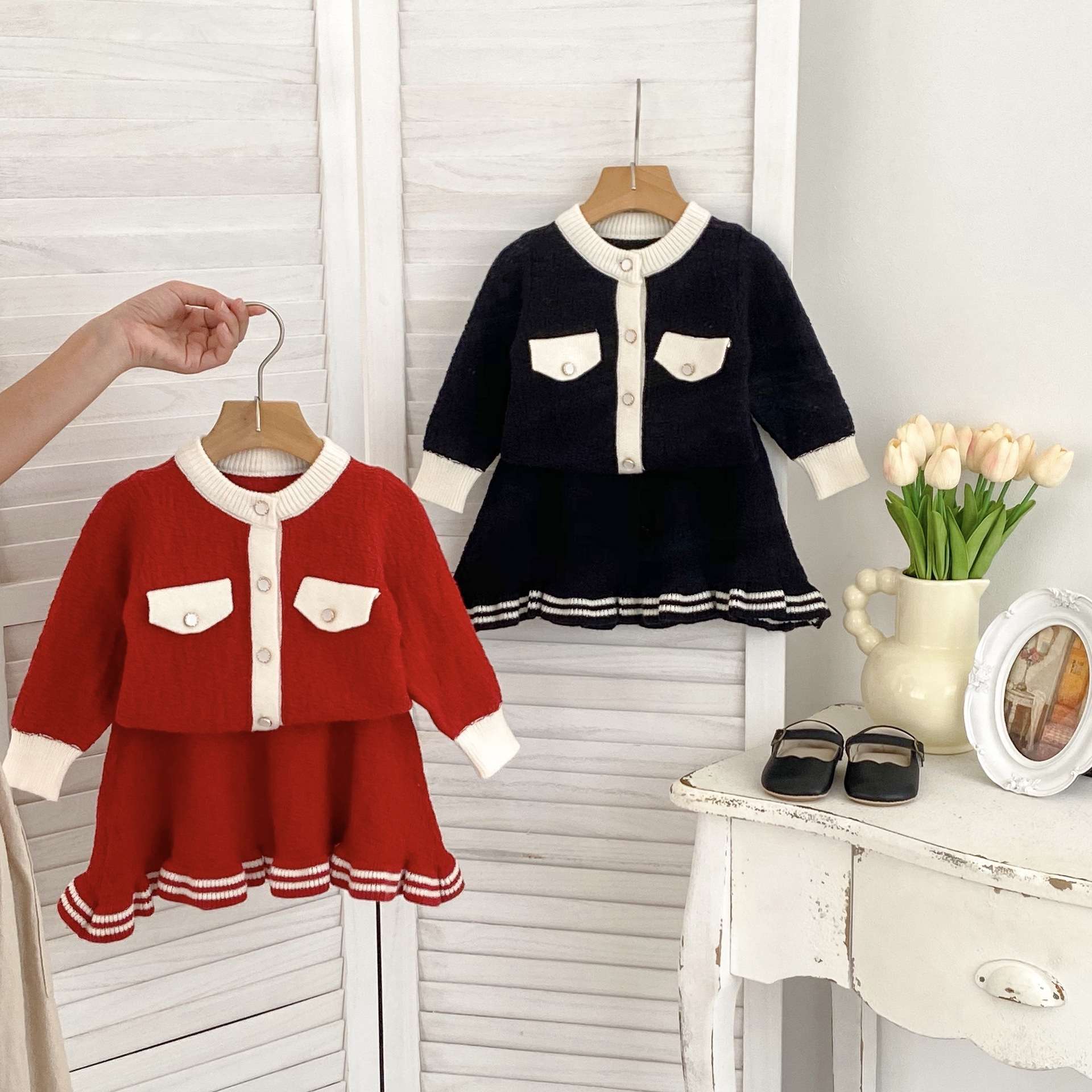 ベビー服  かぎ針編みカーディガンとスカートのセット