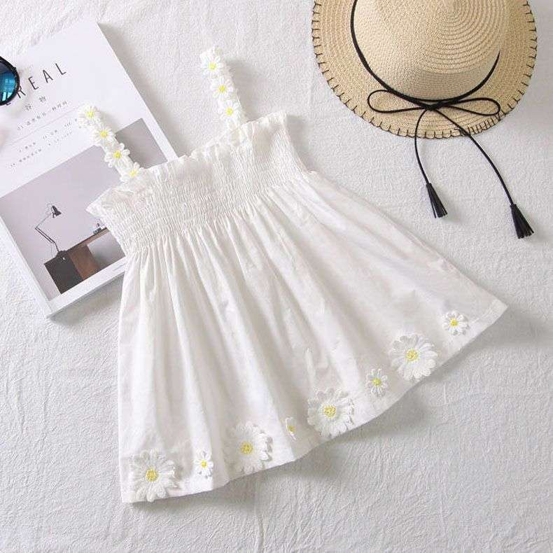ベビー服  花柄刺繍入りスモッキングワンピース
