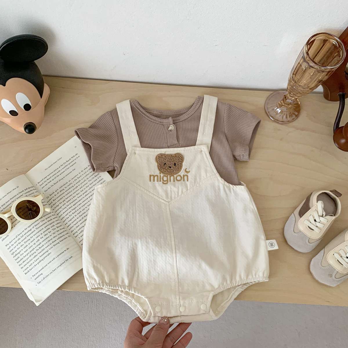 ベビー服  くまさん刺繍入りベビーロンパース
