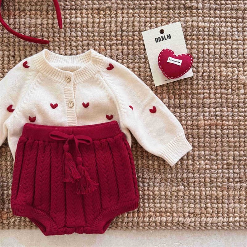 ベビー服 秋冬 ハート刺繍ニットカーディガン ブルマーセット