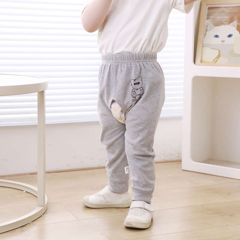 ベビー服  くまさん柄のベビーパンツ
