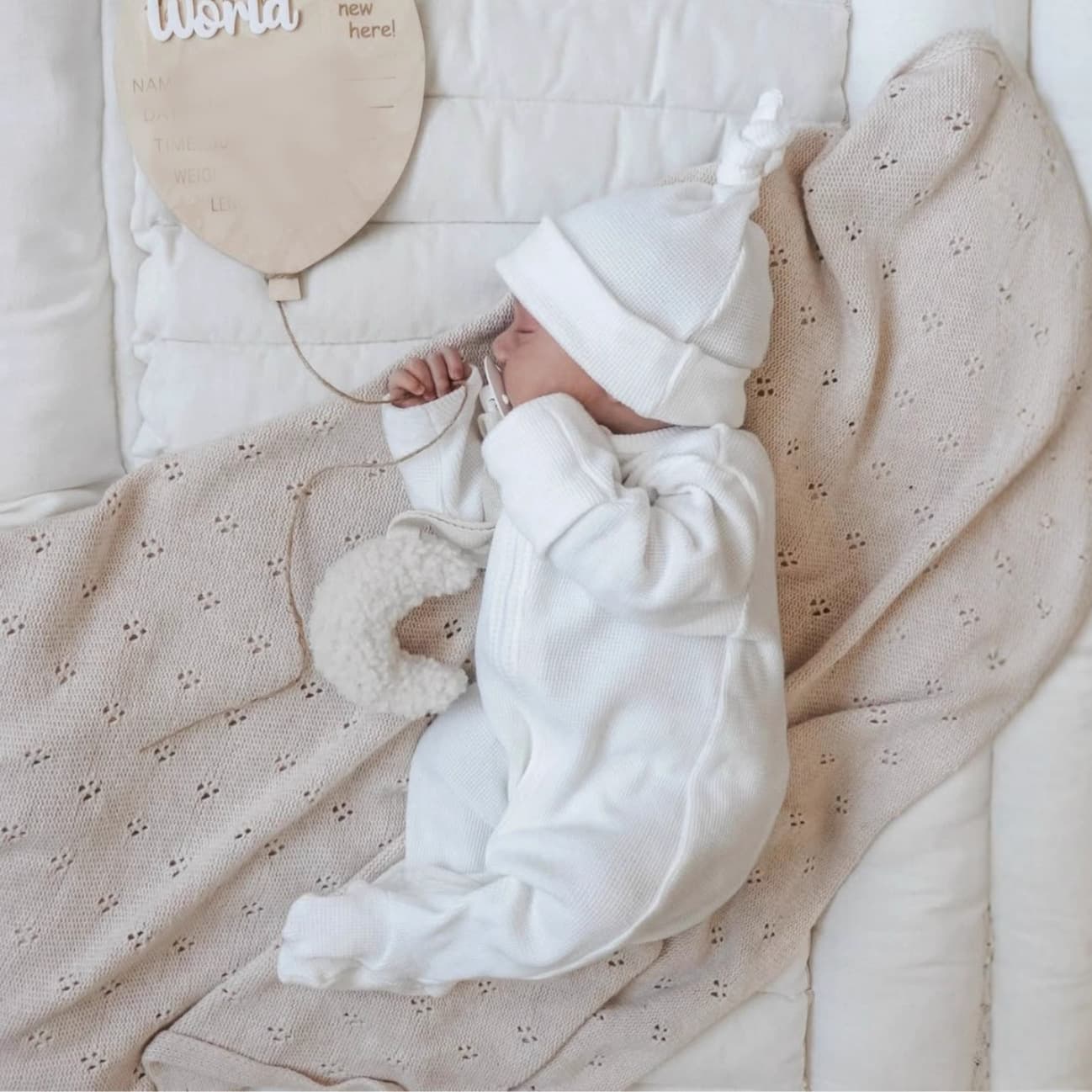ベビー服新生児 くま耳付きワッフル編みロンパース帽子セット