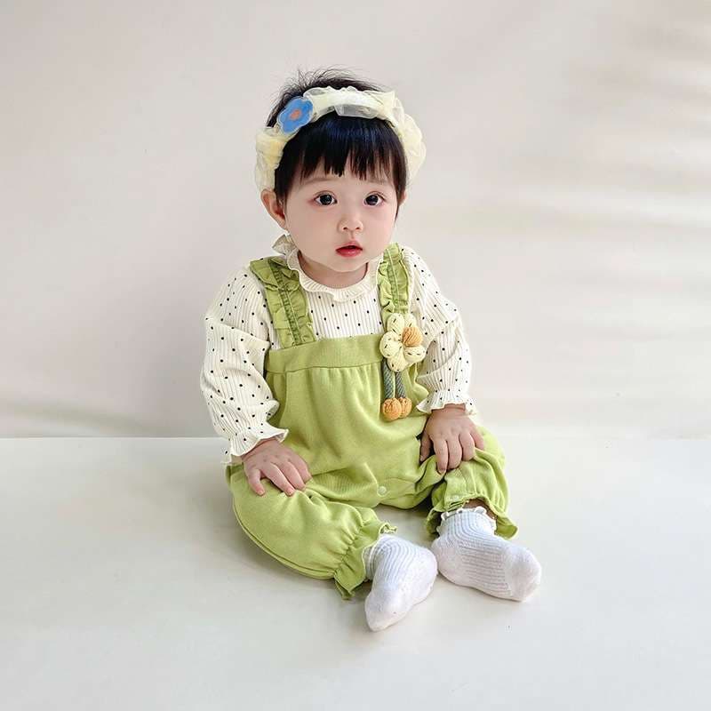 ベビー服  ふんわりフリル付きベビーロンパース