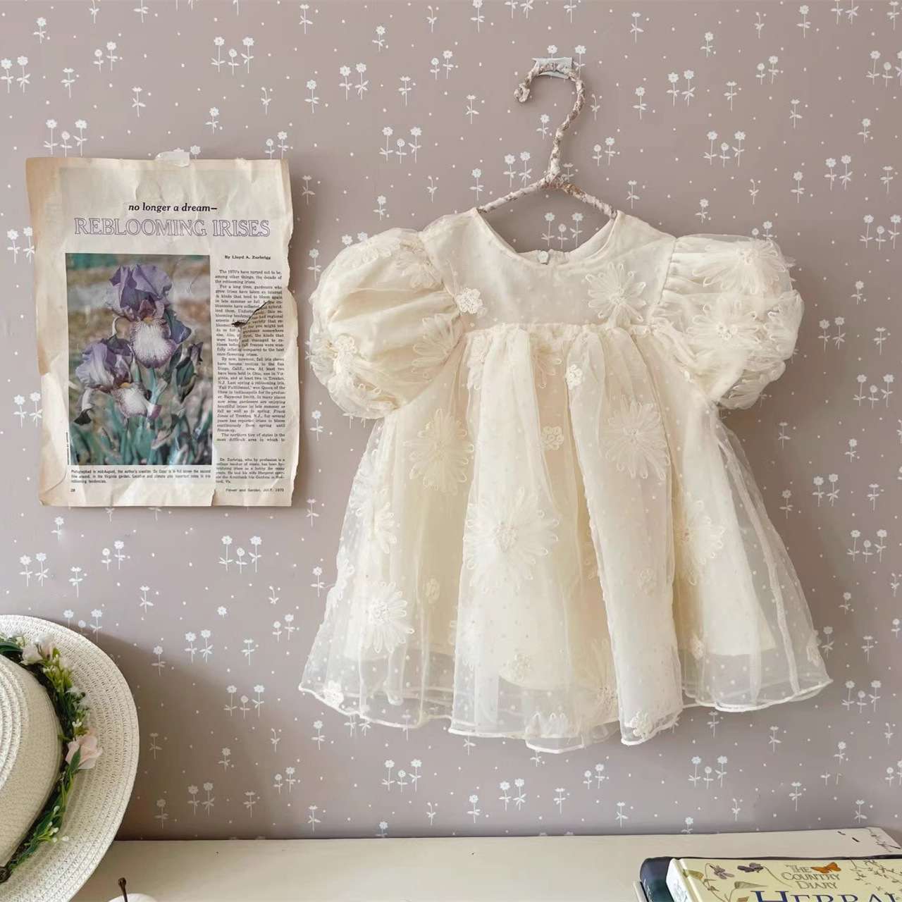 ベビー服 上品なレースの妖精ベビードレス