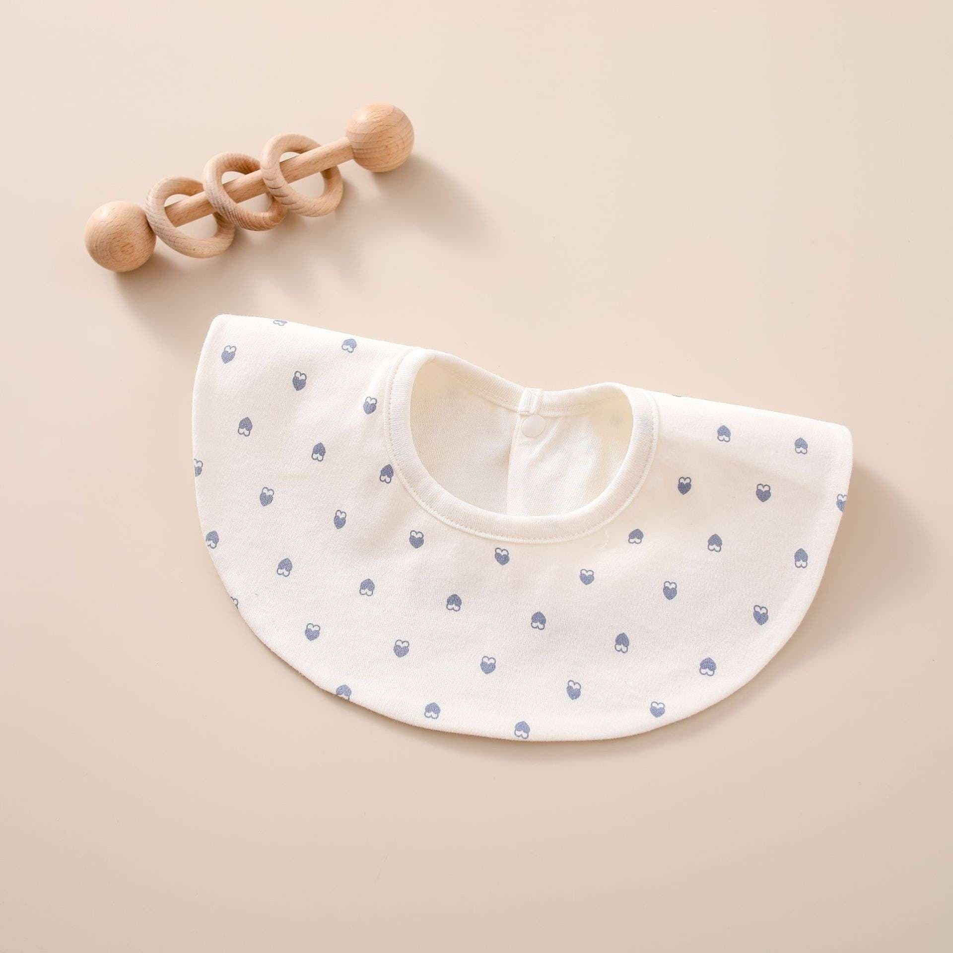 ベビー服  ハートモチーフの赤ちゃん用スタイ3点セット