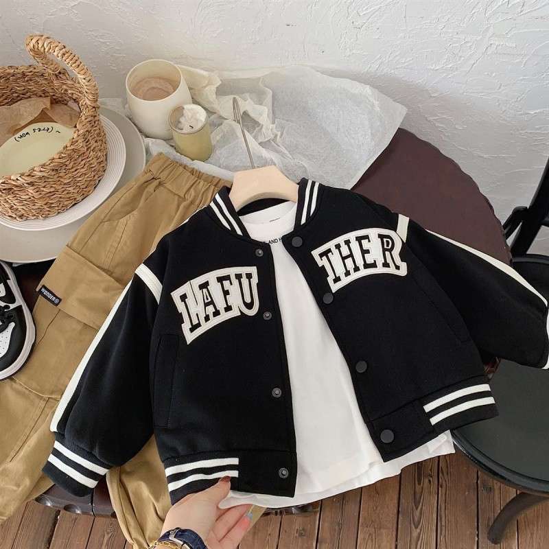 ベビー服  赤ちゃん用レタリング入りスポーツジャケット