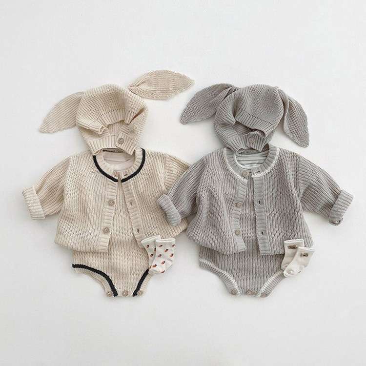 ベビー服 うさ耳付きニットロンパースセット