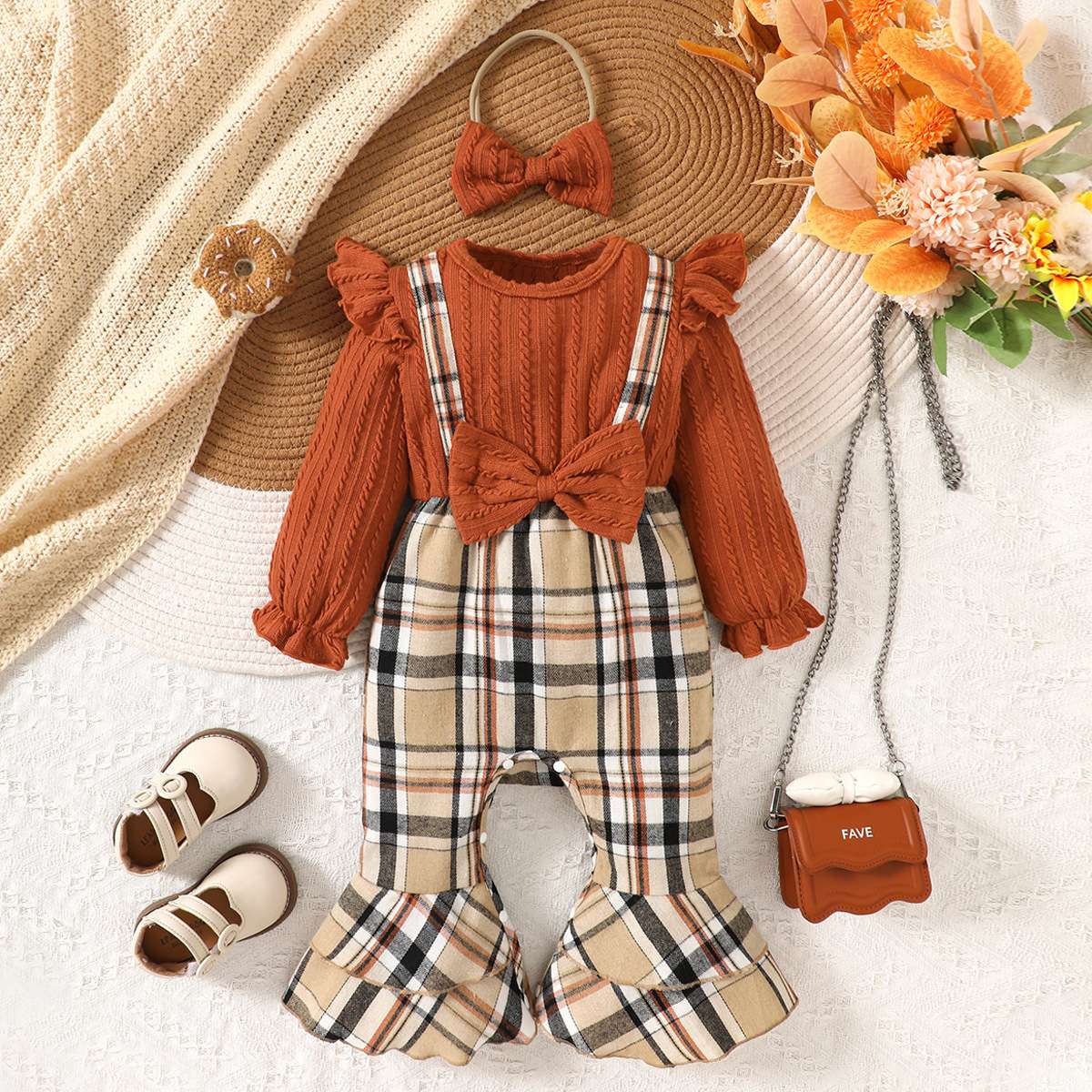 ベビー服  秋冬向けチェック柄リボン付きロンパース