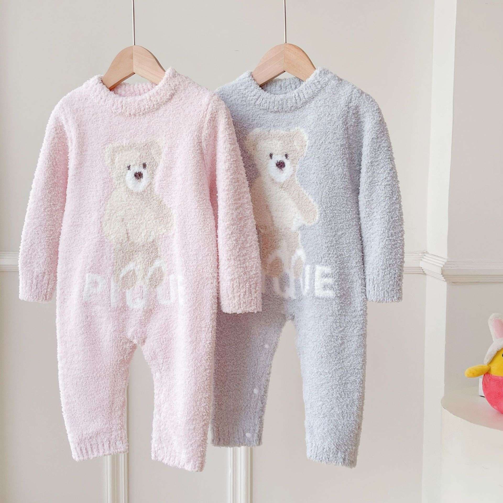 ベビー服  もこもこクマさんロンパース