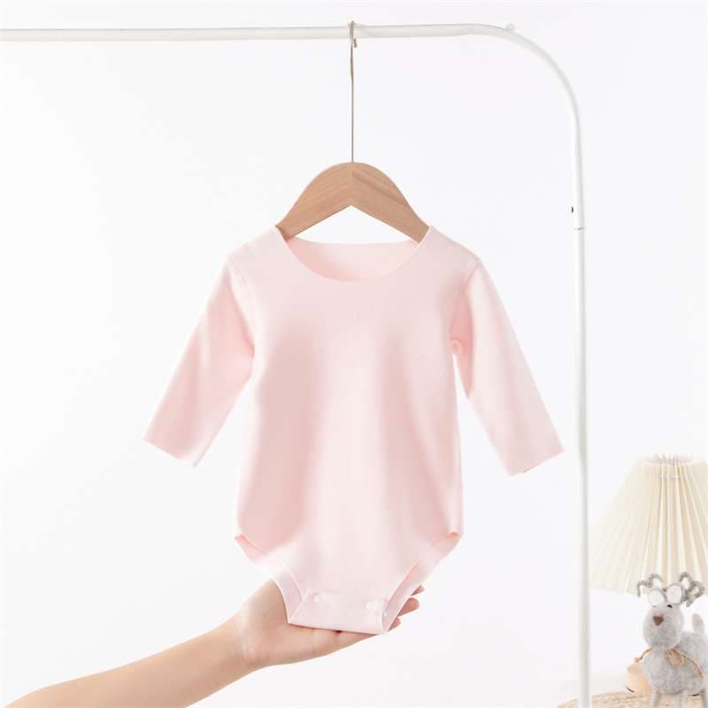 ベビー服 やわらか素材の新生児肌着