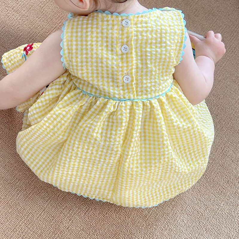ベビー服  小花柄アヒル刺繍ギンガムチェックワンピース