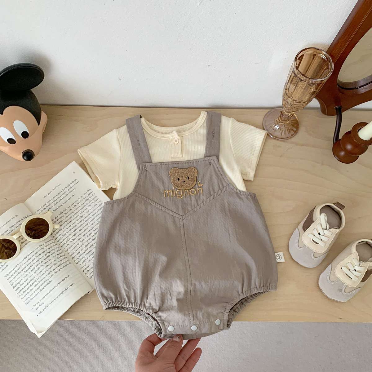 ベビー服  くまさん刺繍入りベビーロンパース