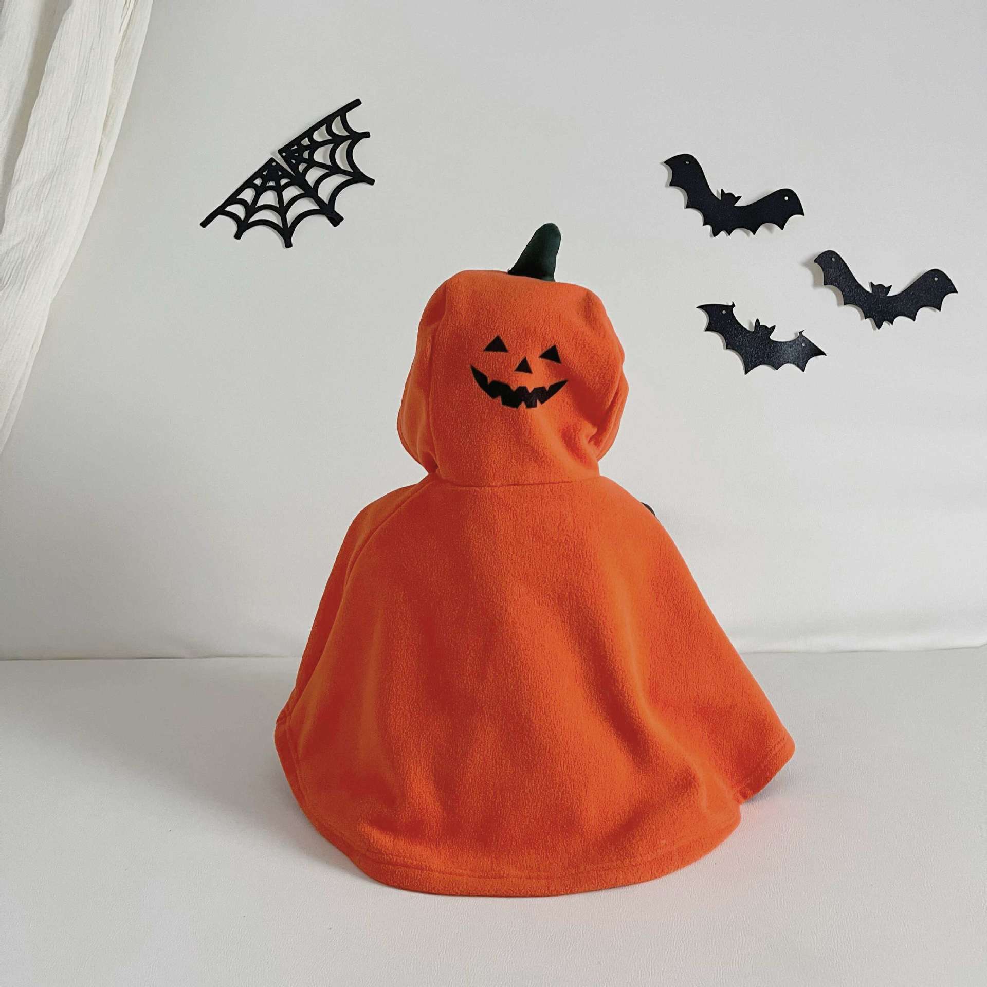 ベビー服 ハロウィンマント風ポンチョ