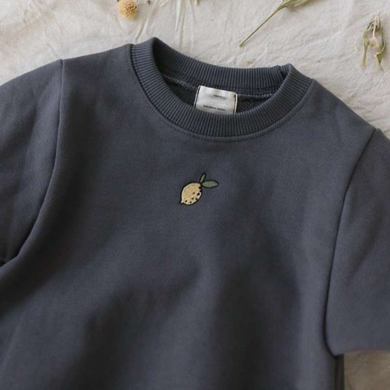 ベビー服 やわらか素材のキュートな赤ちゃん用ロンパース